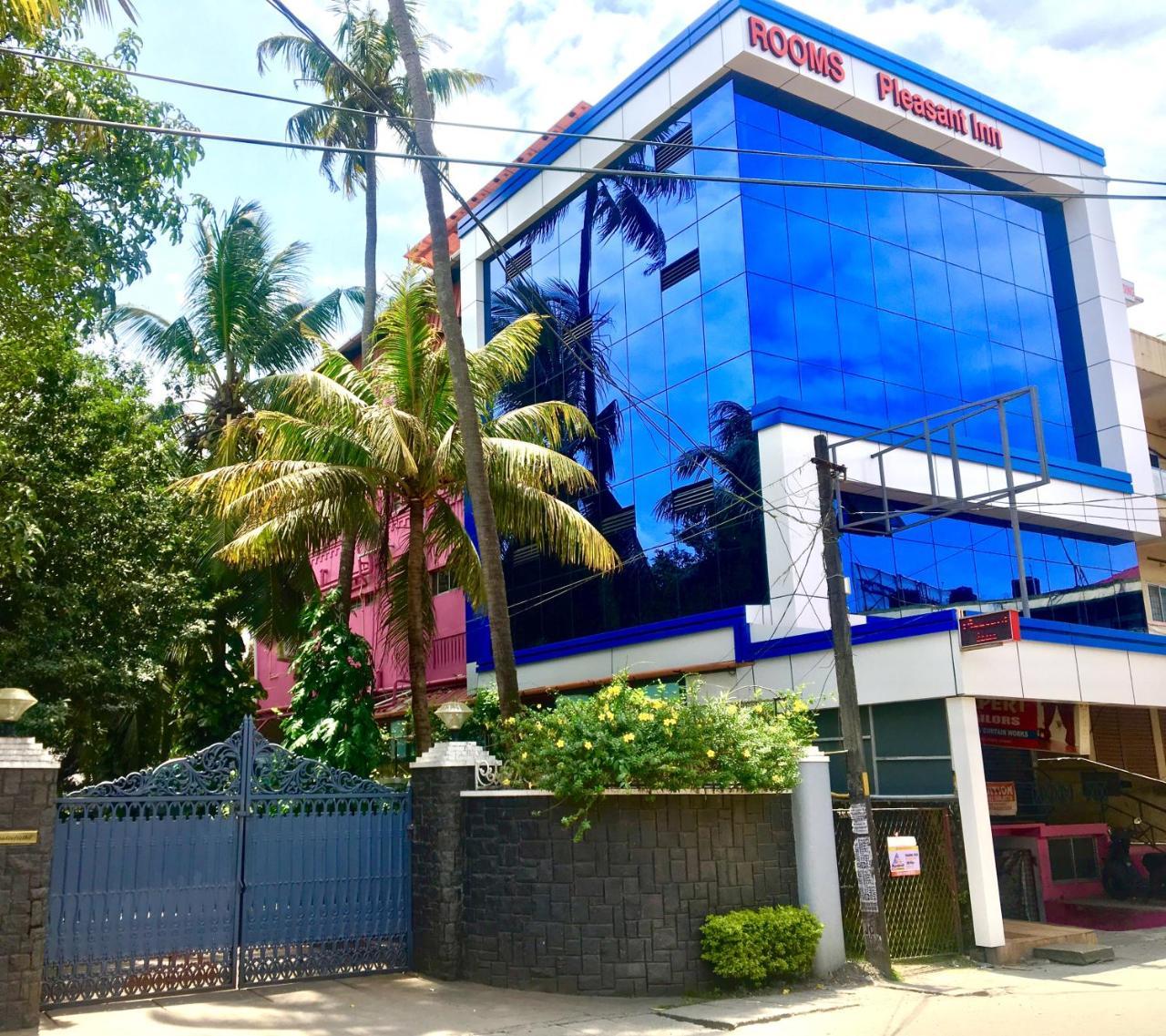 Pleasant Inn Kochi Ngoại thất bức ảnh
